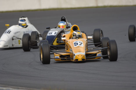 Christian Markussen (52) lagde godt ud med at føre Formel Ford-klassen, men han måtte siden se sig passeret af både Johan Jokinen (48) og Marco Sørensen (61).